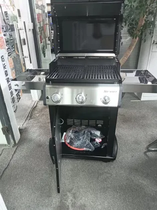Stainless steel barbecue grill