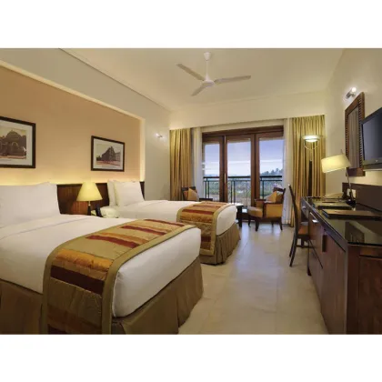 Factory Custom 5-Star Holiday Inn Hotel Room Interior Solid Wood Furnishings