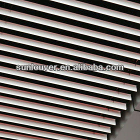 Aluminium linear strip ceiling tile