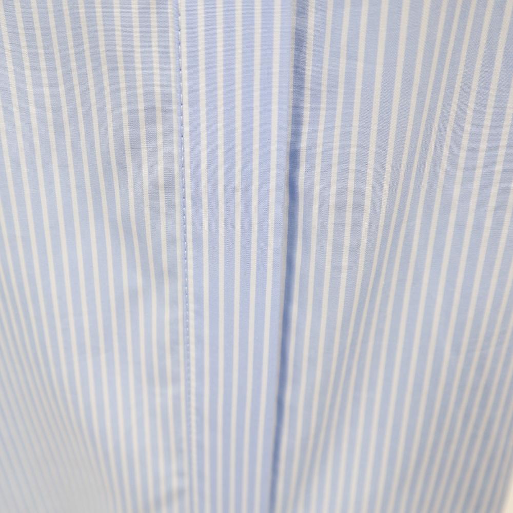 Hidden placket at front