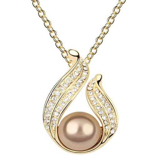 Women Fashion Gold Pearl Pendant Crystal Necklaces