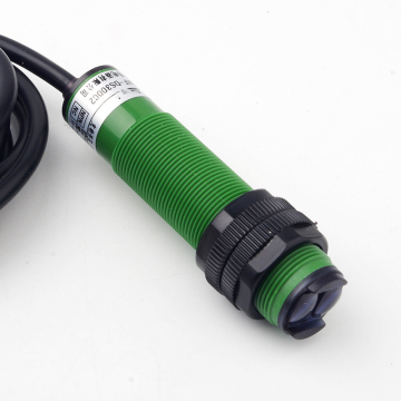 Infrared Sensor Car Wash: Diffuse Reflection Proximity Switch for Wheel Washing Detection up to 3m