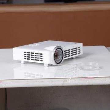 2017 5000 Lumens HD 1080P WiFi DLP 3D Short Throw Projector