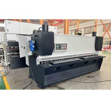CNC Metal Sheet Cutting Machine: Hydraulic Guillotine Shear