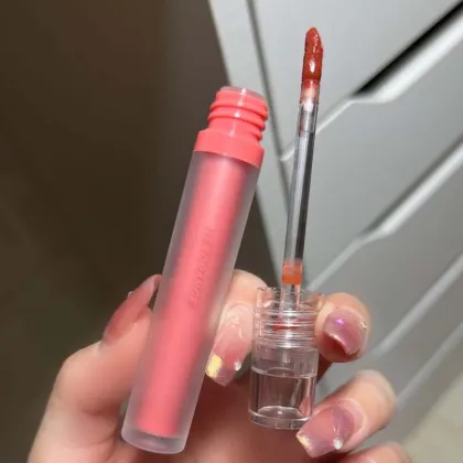 Tinted Lip Gloss Manufacturer: Velvet Lip Gloss