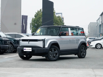 2024 ICAR03 Electric SUV: Urban Intelligence & Efficiency