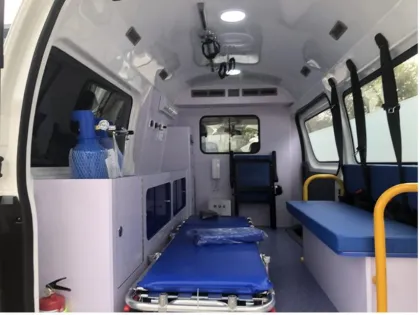 Customizable China Factory KINGLONG 4x2 Transport Ambulance for Sale