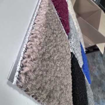 Fire-Resistant Fluffy Polyester Loop Pile Carpet Rolls for Modern Interiors