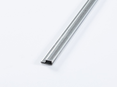 refrigerator middle beam