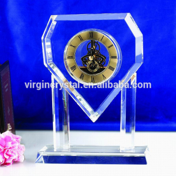 Wholesale glass diamonds shaped crystal gold gear clock with clear base