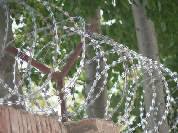 concertina razor wire 