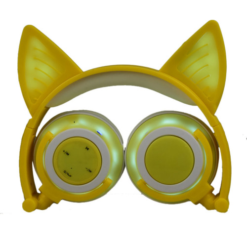 Headphone telinga kucing dengan cahaya berkedip bersinar