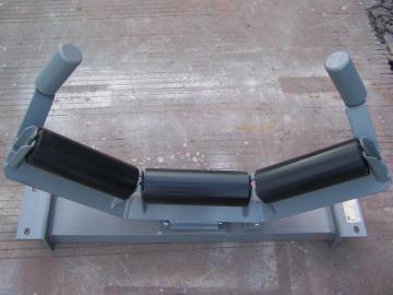Self-Aligning Idler with guide roller