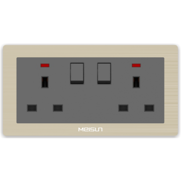 Elektrische doppelte Quadrathöhle mit DP -Schalter