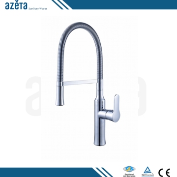 China Factory Deck-Mounted Tap Brass Kitchen Sink Faucet