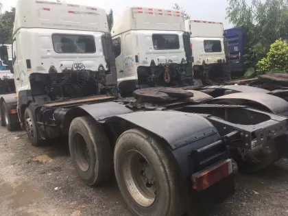 Good Condition Used HINO 700 6x4 Truck Tractor Head