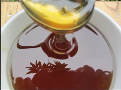 bulk packaging nature amber honey new crop