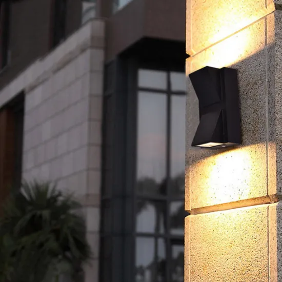 Modern Creative Outdoor Waterproof Garden Wall Light