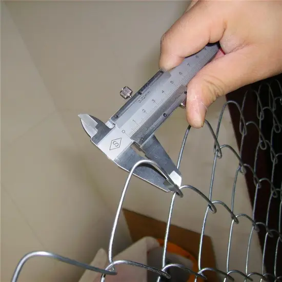 25ft indoor chain link fence