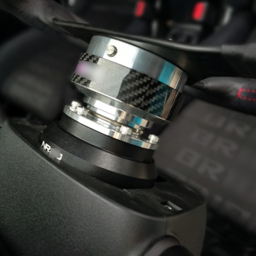 Universal Carbon Fiber Quick Release Steering Wheel Hub Adapter