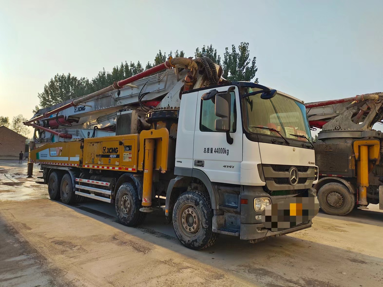 XCMG HB58V Second Hand 58m Concrete Pump Truck
