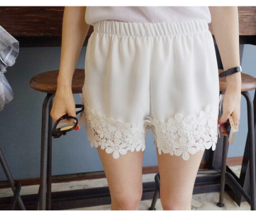 Summer New Korean Wild Loose Chiffon Lace Safe Shorts B3210