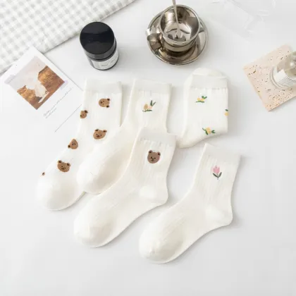 Soft and Stylish White Socks with Loquat Embroidery