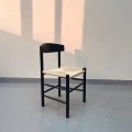 Silla de comedor de ratán con respaldo cuadrado moderno