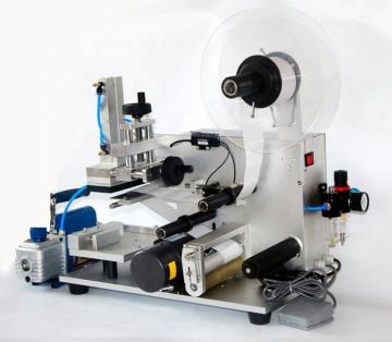 Semi-Automatic Flat Bottle Labeling Machine for Square Bottles and Flat Surfaces