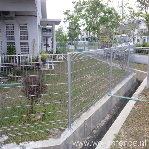 Welded Double Ring Wire Mesh Fence