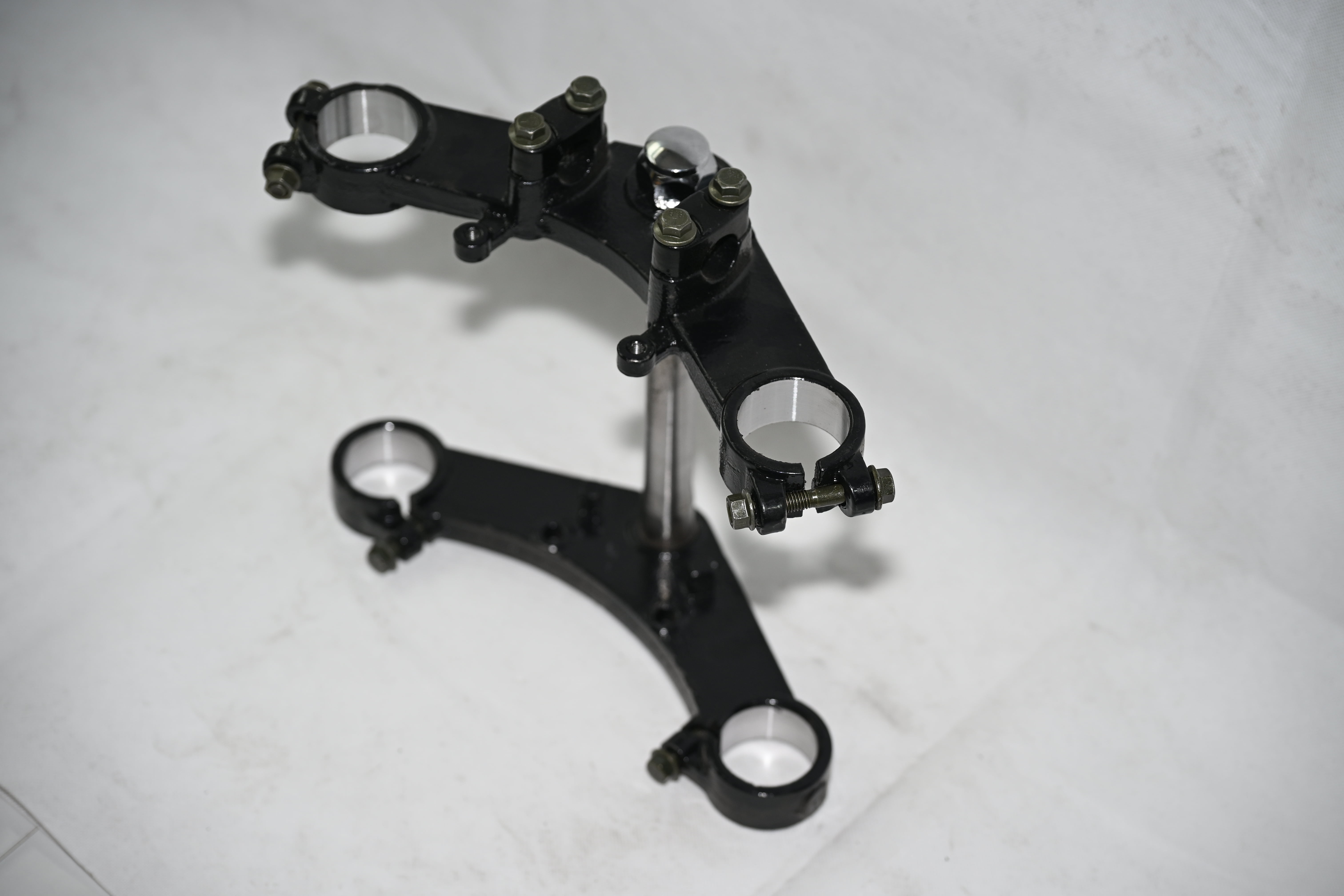 Tricycle front fork clamp