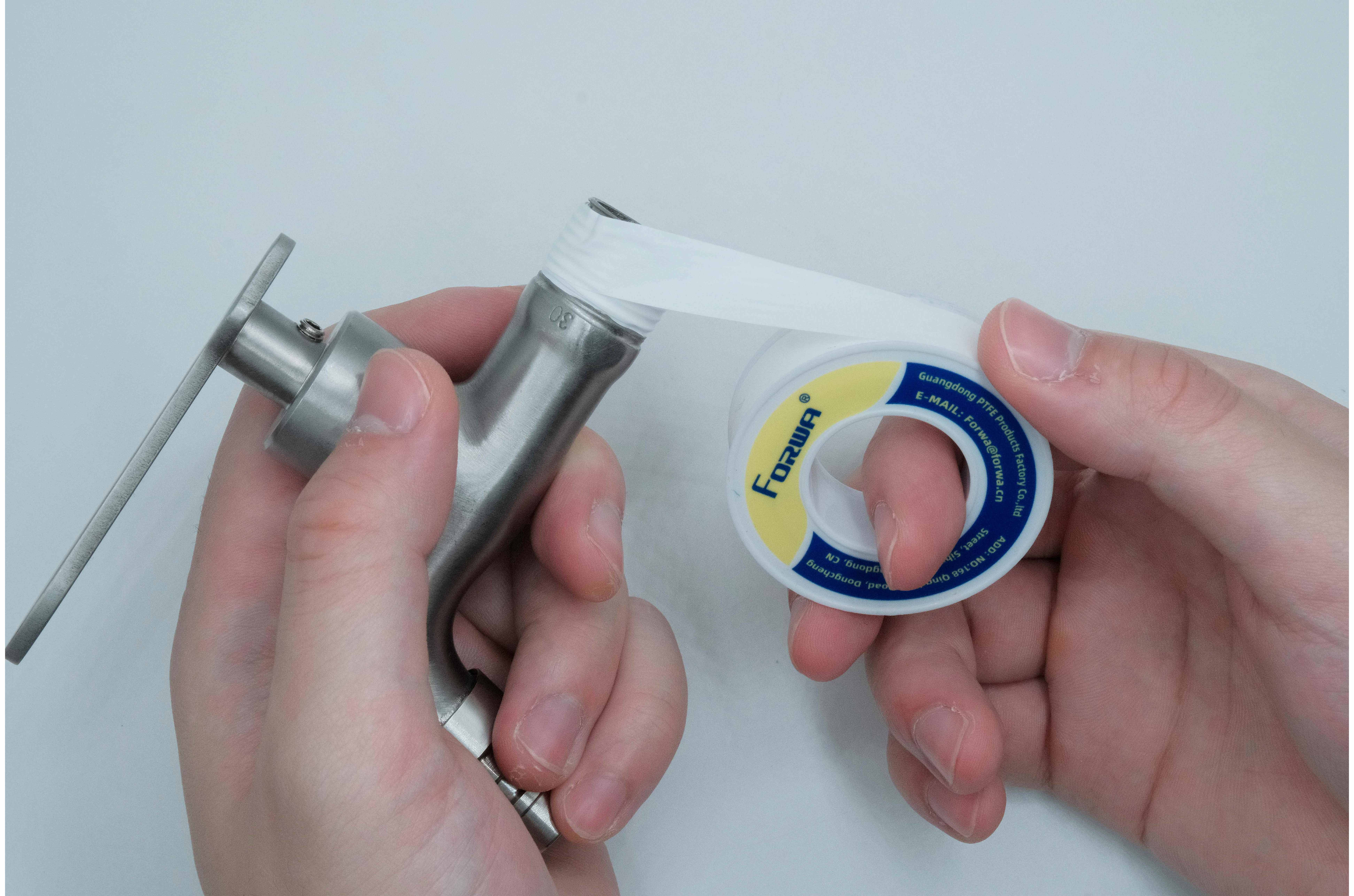 PTFE Tape for Leaking Water Pipe