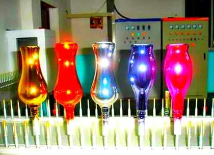 Multifunctional straightening and rust removing spray paint