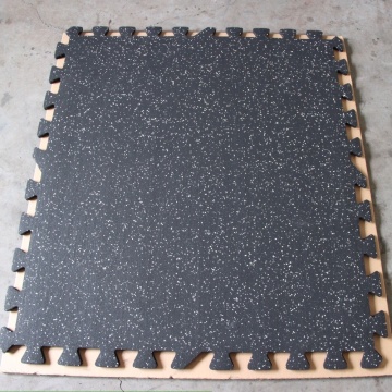 Interlock rubber floor mats