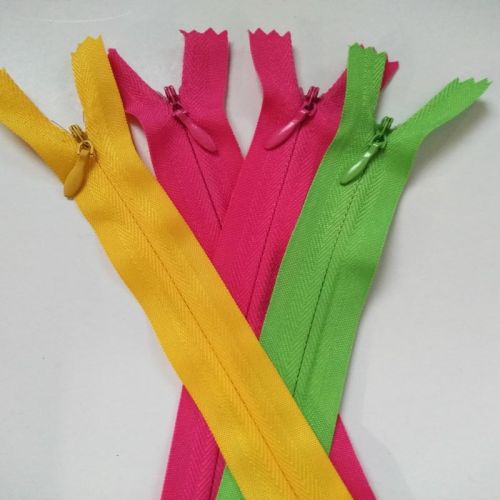 Multicolored nylon zippers in bulk for dress