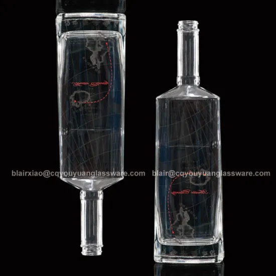 Screw Top Clear Glass High Quality Bottle of Whiskey Bottles Vodka 70CL