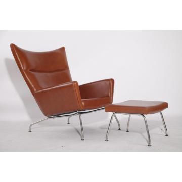 Hans J. Wegner CH445 Wing თავმჯდომარე და Ottoman