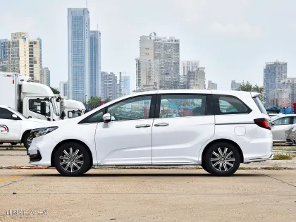 Honda ODYSSEY 2024 2.0L MPV