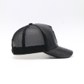 Cappello per camionista nero patch metal