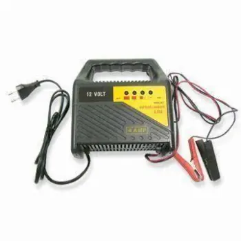 4A Current Car Battery Charger with 12V Voltage, Short and Overcharge Protection