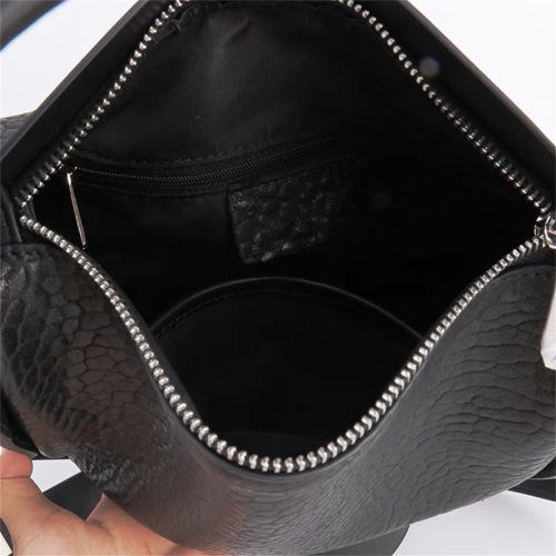 Elegante bolsa de maquillaje de cuero negro para mujeres