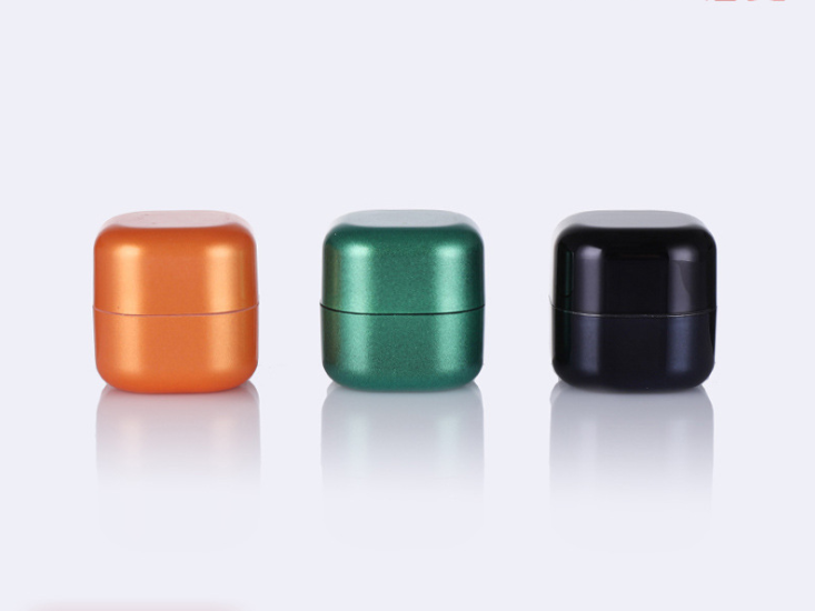 small lip balm containers