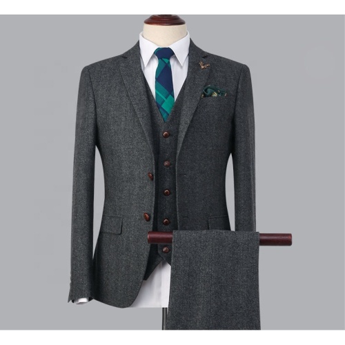 Custom Wool and Polyester Fabric Business Suits