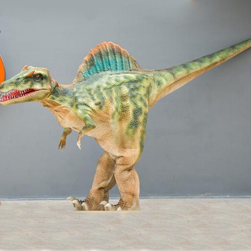 ชุดฮัลโลวีน Spinosaurus ที่สมจริง