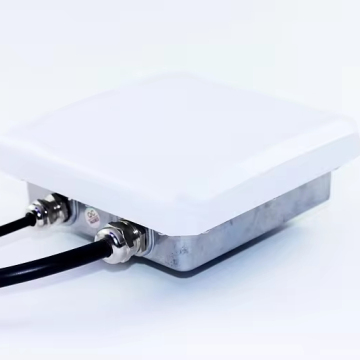 RFID-Leser für das Parkmanagement: robuste feste UHF mit 18000-6c Compliance und 4 dBI-Antenne