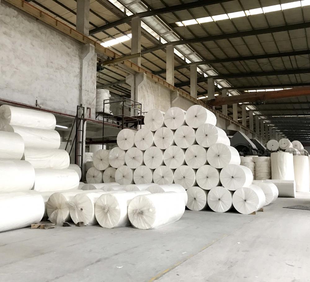 Rollo de jumbo de papel de seda para convertir la planta