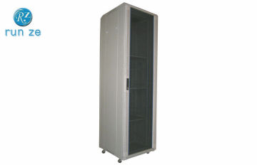 Ip20 Cold Rolled Steel Network Rack Cabinet 18u With Floor Standing