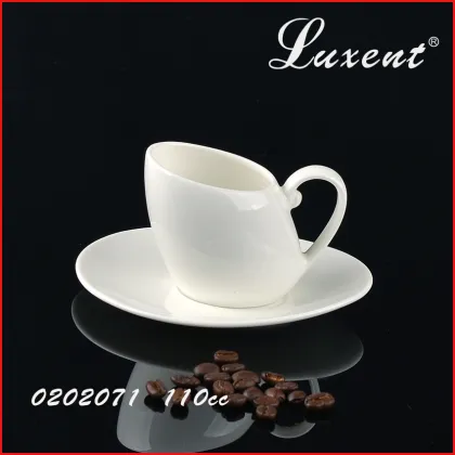 ceramic food safe and hard resistant glaze super white cup and saucer