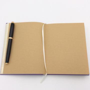 Caderno bonito de papel com gráfico bonito