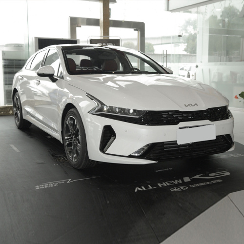 Использовал седан Kia K5 National VI